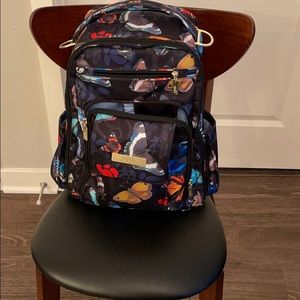 Jujube be right back diaper bag